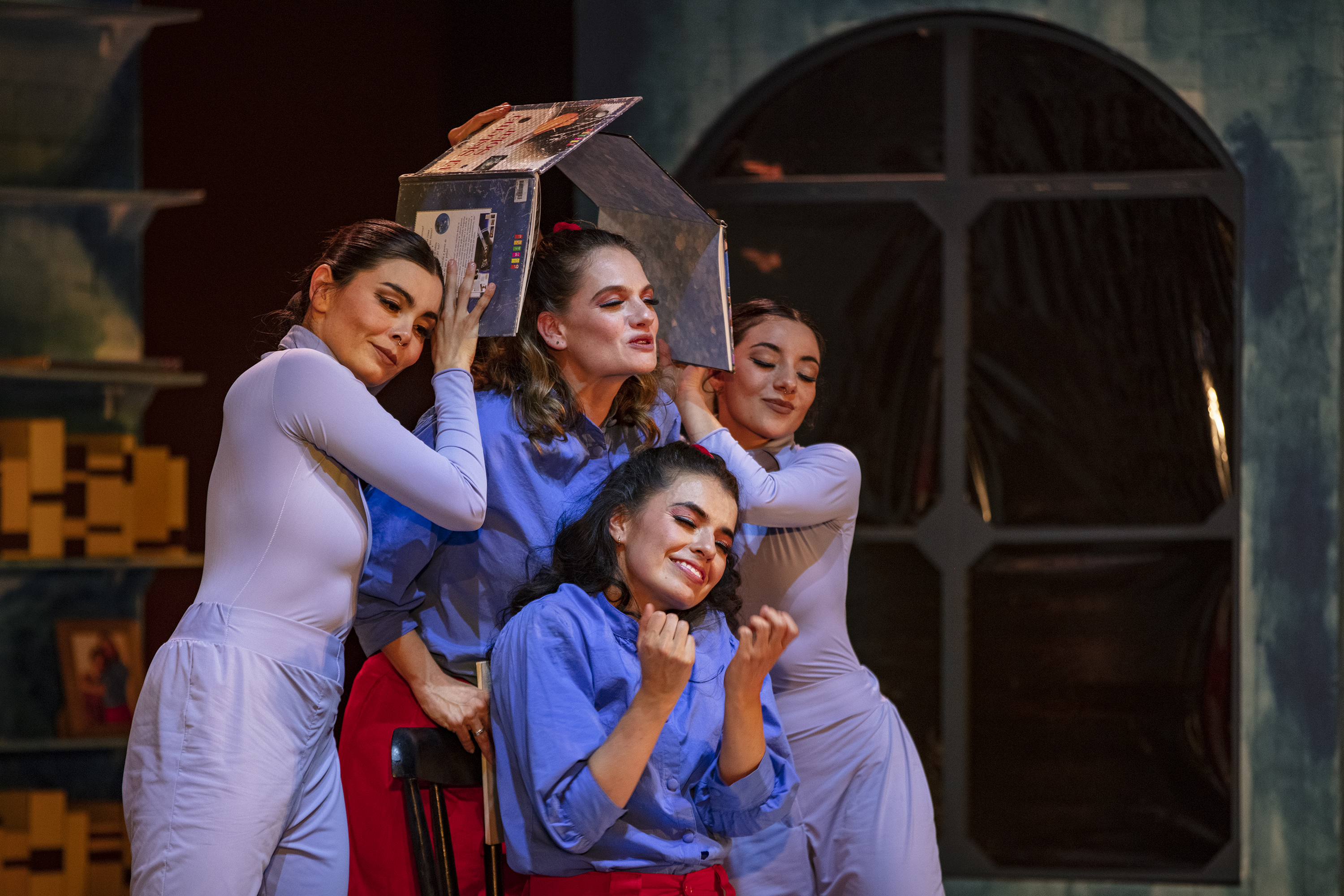 Solo cuando tengas frío (obra de teatro bilingüe en lengua de señas colombiana)